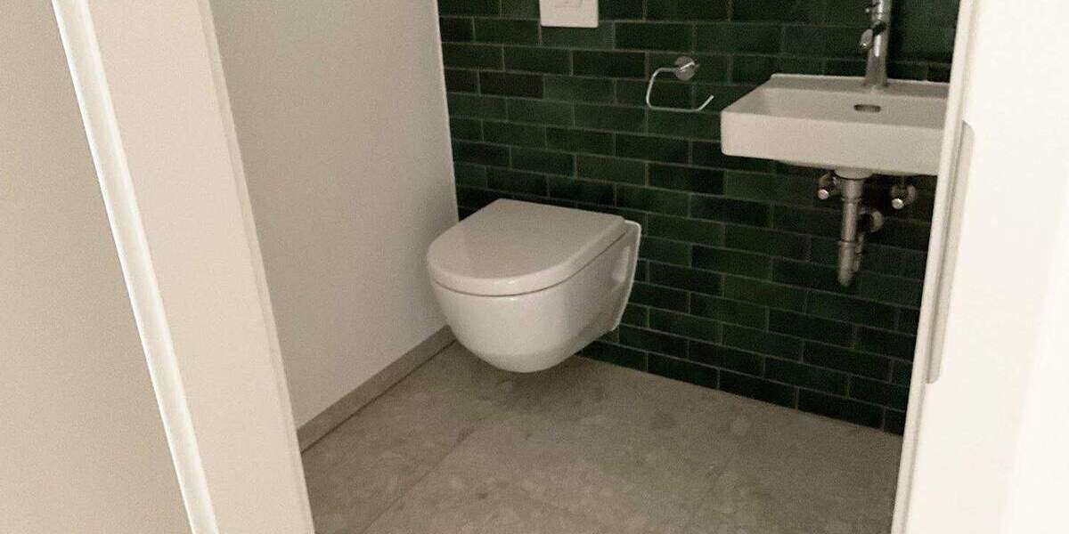 Etagenwohnung Hannover Döhren - 4 Zimmer, 125 m&sup2;, 1.750&euro; | Angebot:24696711