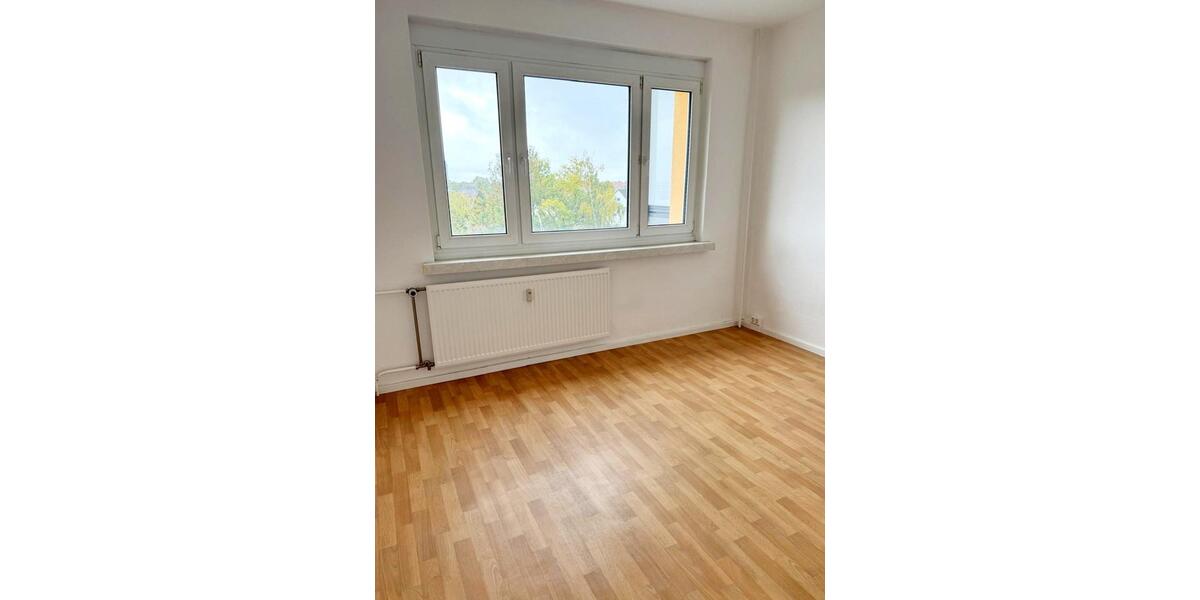 Etagenwohnung Borna - 5 Zimmer, 127 m&sup2;, 766&euro; | Angebot:24784492