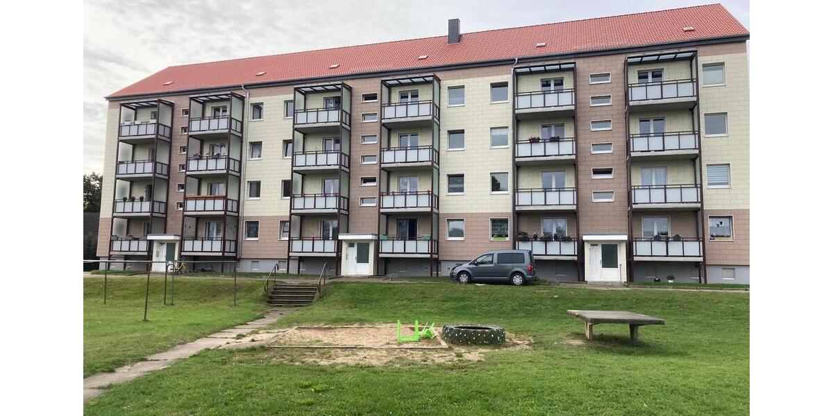Etagenwohnung Rosenow - 2 Zimmer, 54 m&sup2;, 300&euro; | Angebot:26265852
