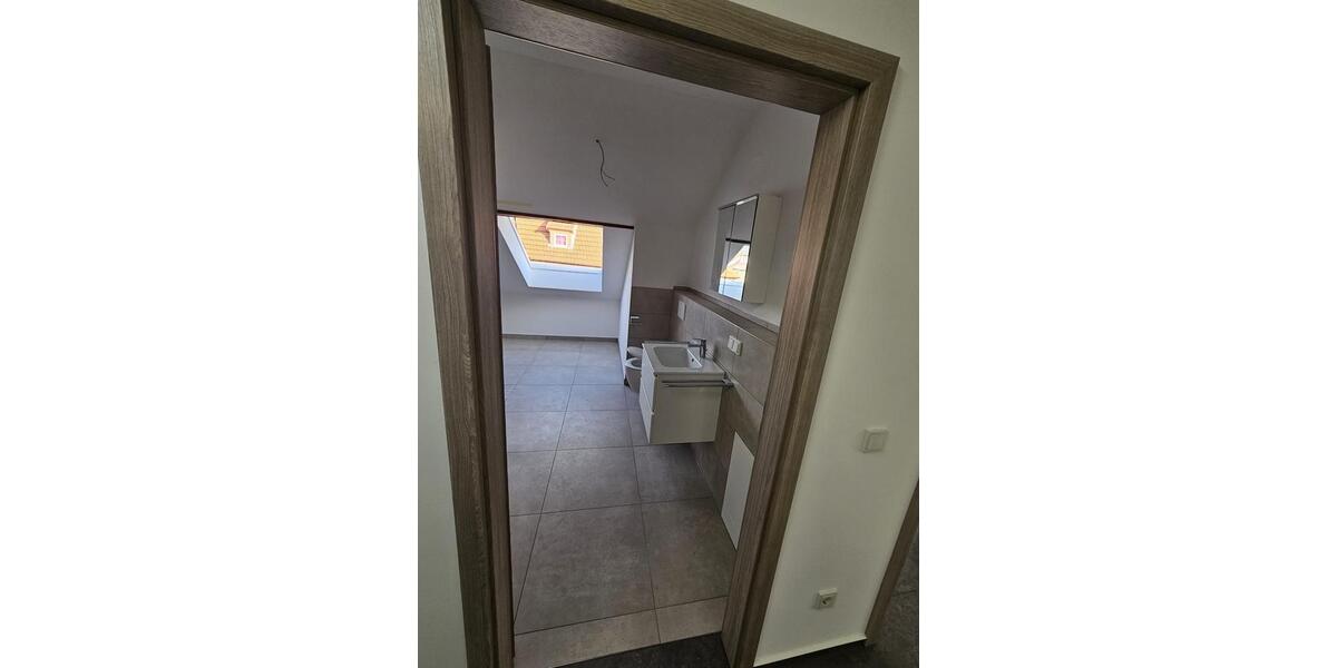 Maisonettenwohnung Schenklengsfeld - 3 Zimmer, 99 m&sup2;, 940&euro; | Angebot:24681381