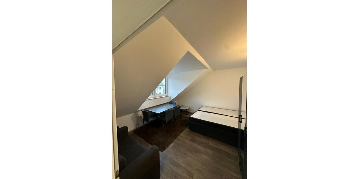 Dachgeschoßwohnung Bayreuth Altstadt - 1 Zimmer, 38 m&sup2;, 500&euro; | Angebot:25932565