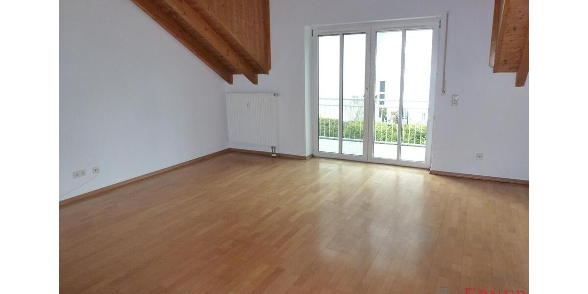 Dachgeschoßwohnung Viechtach - 3 Zimmer, 73 m&sup2;, 550&euro; | Angebot:26456279