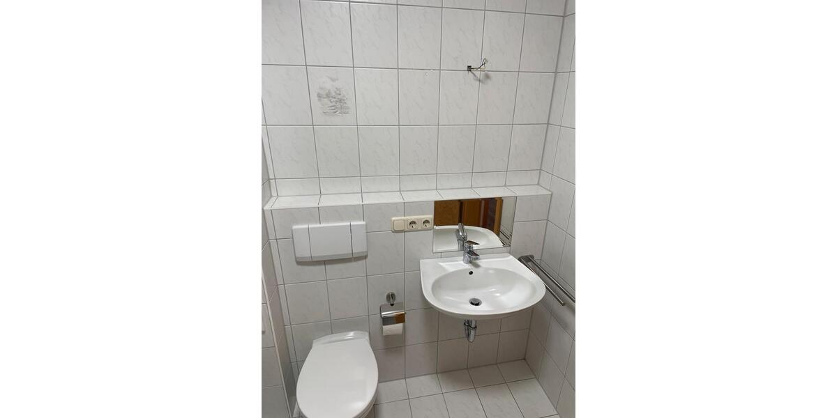Erdgeschoßwohnung Waldkraiburg - 2 Zimmer, 40 m&sup2;, 780&euro; | Angebot:26620615