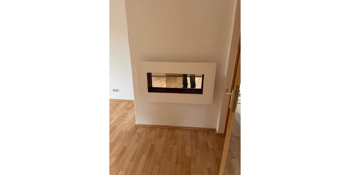 Wunderschön geschnittene Dachwohnung 1 zimmer
