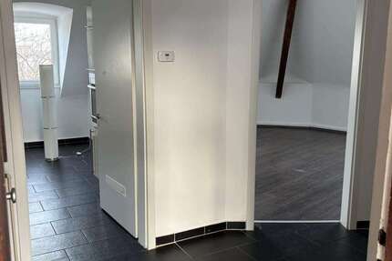 Wohnung zum Mieten in Neuss 1.100 € 90 m² 3 zimmer