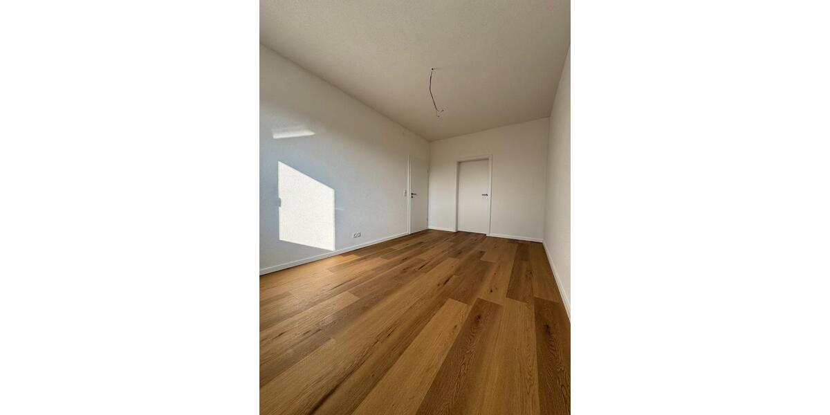 Etagenwohnung Karlsruhe Neureut - 3 Zimmer, 79 m&sup2;, 1.300&euro; | Angebot:25869159