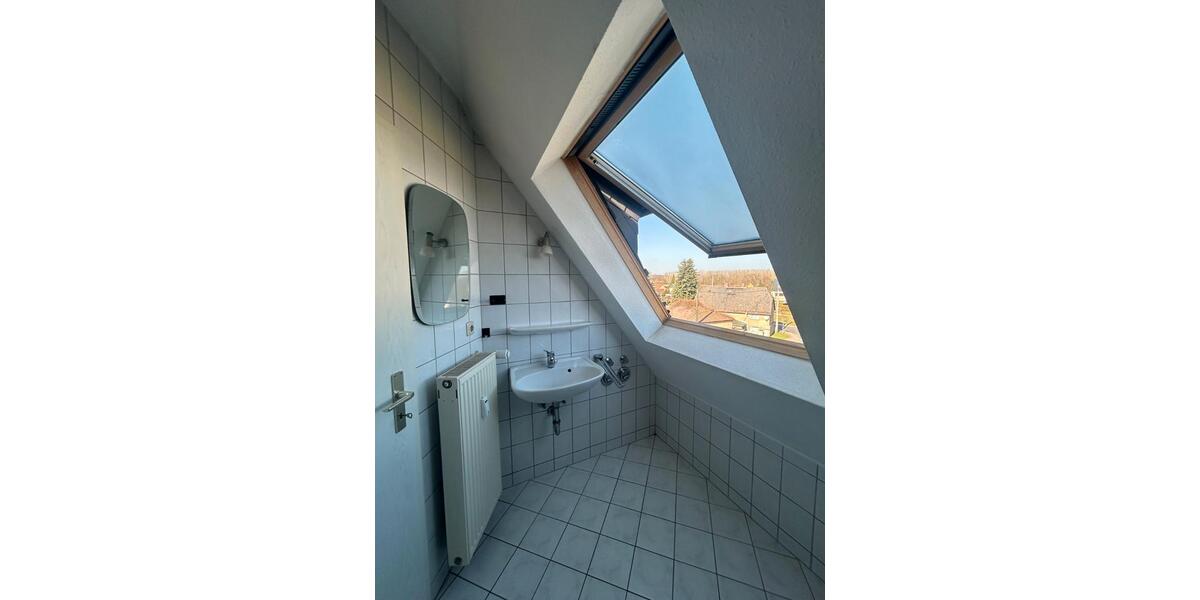 Dachgeschoßwohnung Neukieritzsch - 3 Zimmer, 71 m&sup2;, 600&euro; | Angebot:25986541