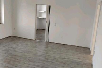 Wohnung Schiffweiler - 3 Zimmer, 50 m&sup2;, 400&euro; | Angebot:24615819