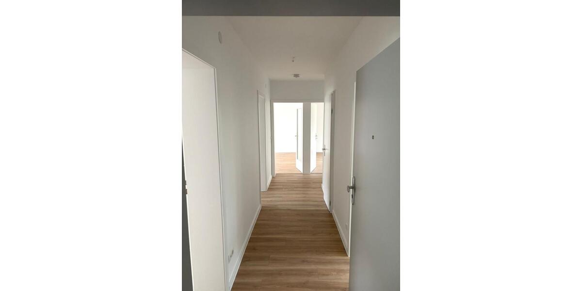 Geräumige 4-Zimmer-Wohnung mit Balkon in Amberg 4 zimmer