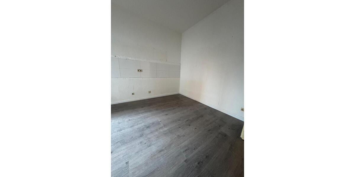 Modernisierte 2 Zimmer Wohnung mit Balkon in Top Lage 2 zimmer