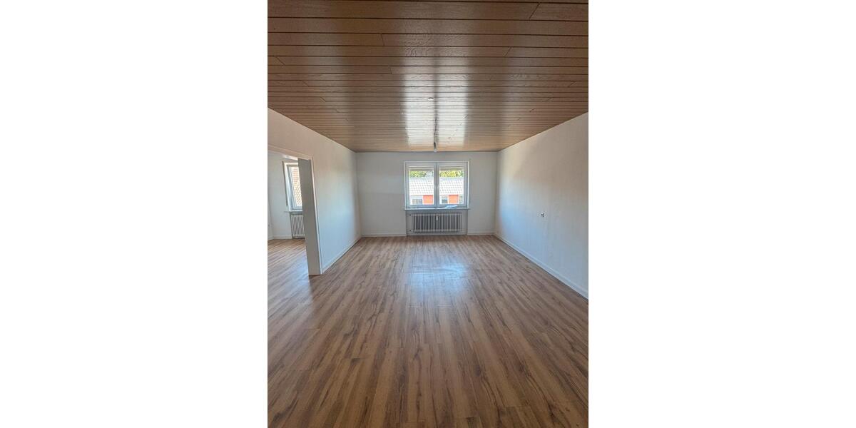 Etagenwohnung Sankt Ingbert - 4 Zimmer, 112 m&sup2;, 850&euro; | Angebot:25304787