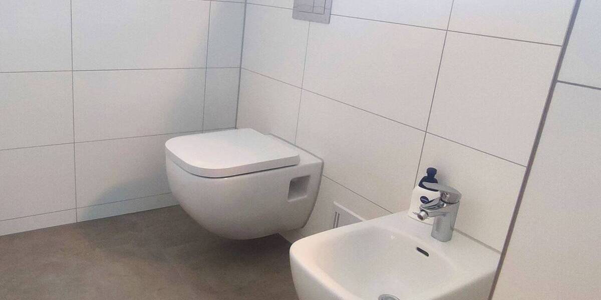 Einfamilienhaus Oberreichenbach - 5 Zimmer, 177 m&sup2;, 2.800&euro; | Angebot:26657299