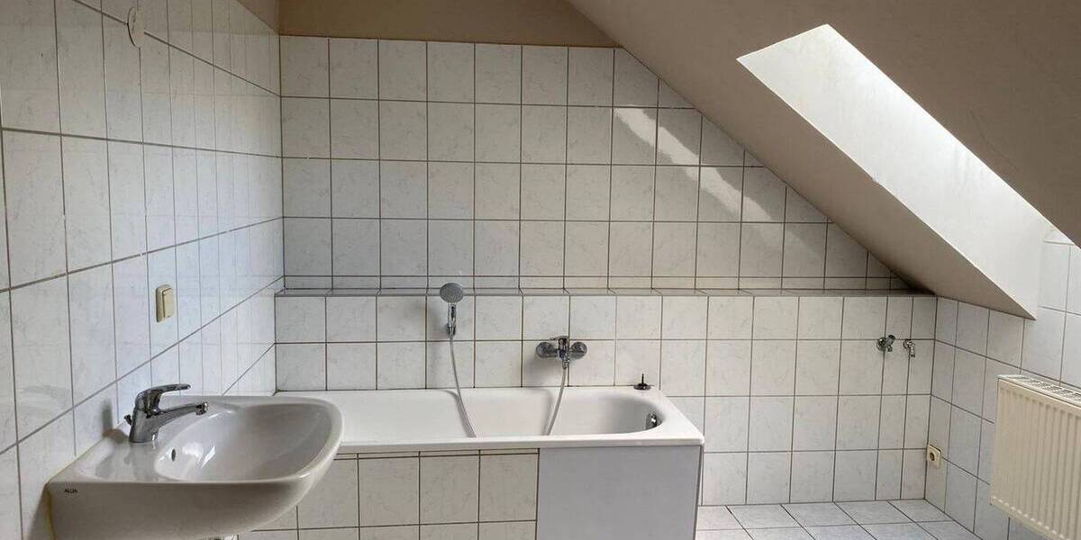 Etagenwohnung Bad Langensalza - 2 Zimmer, 63 m&sup2;, 430&euro; | Angebot:26629457