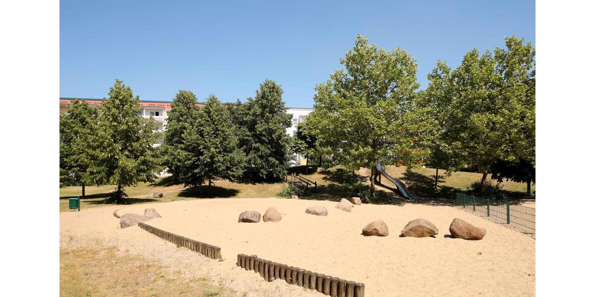 Etagenwohnung Neubrandenburg Datzeberg - 4 Zimmer, 75 m&sup2;, 319&euro; | Angebot:25977052