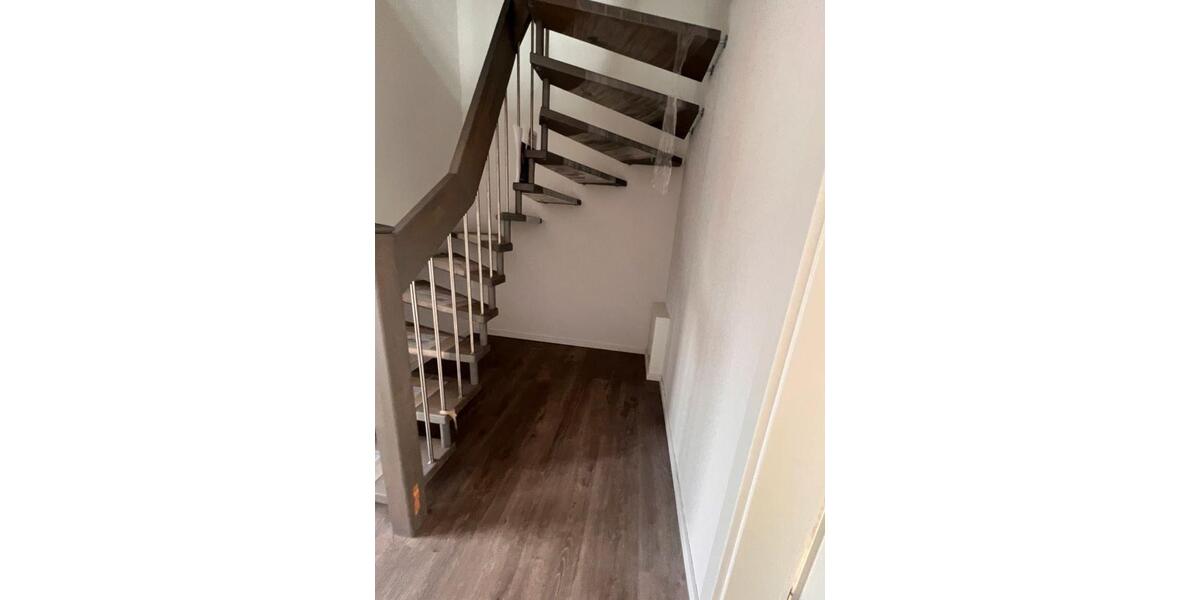 Etagenwohnung Ostrhauderfehn - 4 Zimmer, 105 m&sup2;, 1.100&euro; | Angebot:25349385