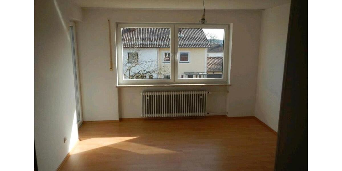 Etagenwohnung Pfarrkirchen - 5 Zimmer, 125 m&sup2;, 1.060&euro; | Angebot:26546185