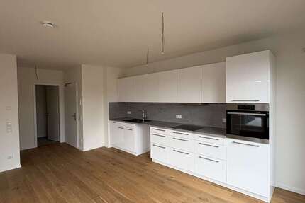 Wohnung zum Mieten in Berlin 1.432,73 € 81.87 m² 3 zimmer
