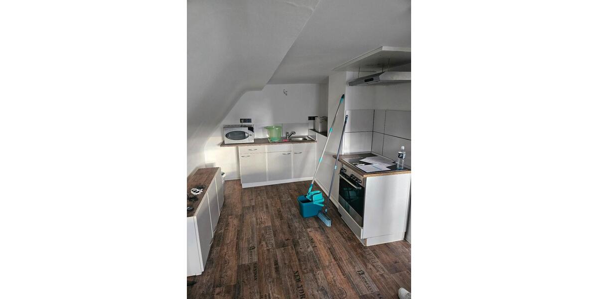 2 ZKB Dachgeschosswohnung in Niederwerrn 2 zimmer