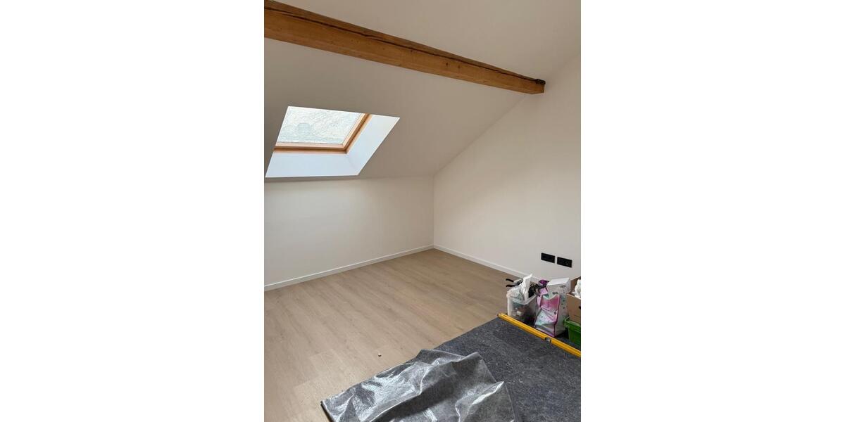 Dachgeschoßwohnung Philippsburg - 2 Zimmer, 70 m&sup2;, 1.100&euro; | Angebot:23811956