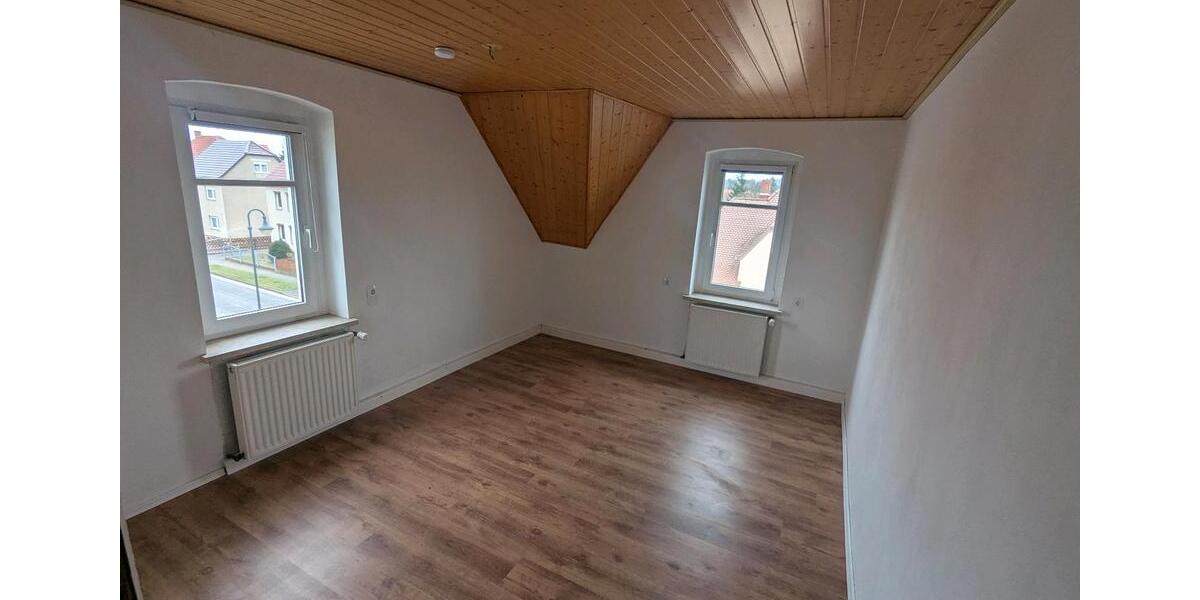 Dachgeschoßwohnung Grimma - 2 Zimmer, 52 m&sup2;, 577&euro; | Angebot:25648400