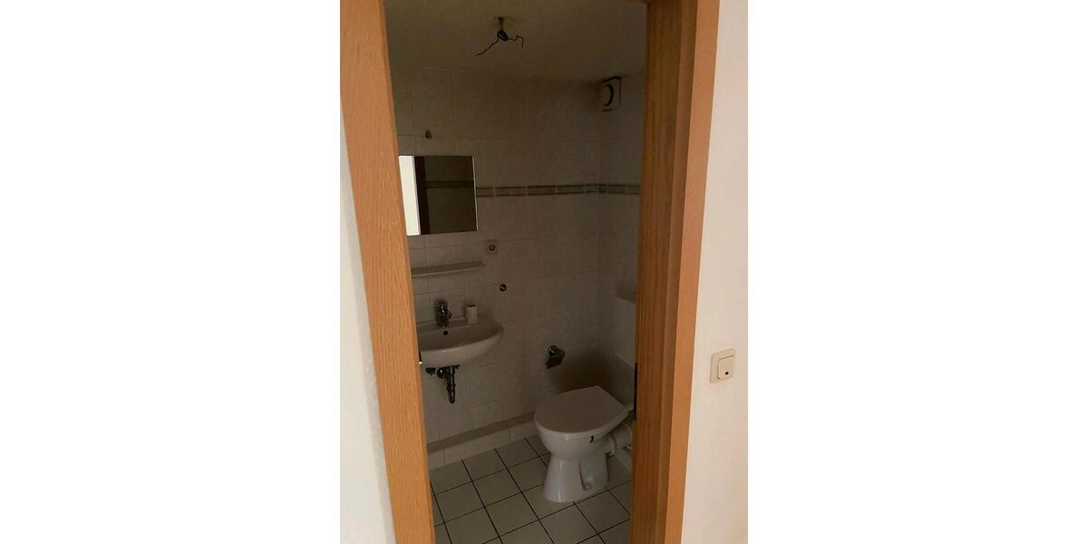 Etagenwohnung Eschwege - 2 Zimmer, 74 m&sup2;, 490&euro; | Angebot:26062066