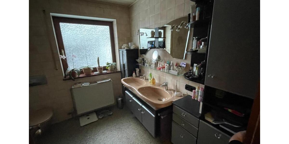 Erdgeschoßwohnung Schnaittach - 4 Zimmer, 166 m&sup2;, 1.400&euro; | Angebot:25283579