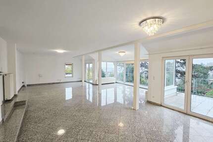 Haus zum Mieten in Bad Soden am Taunus 3.950 € 266 m² 6 zimmer