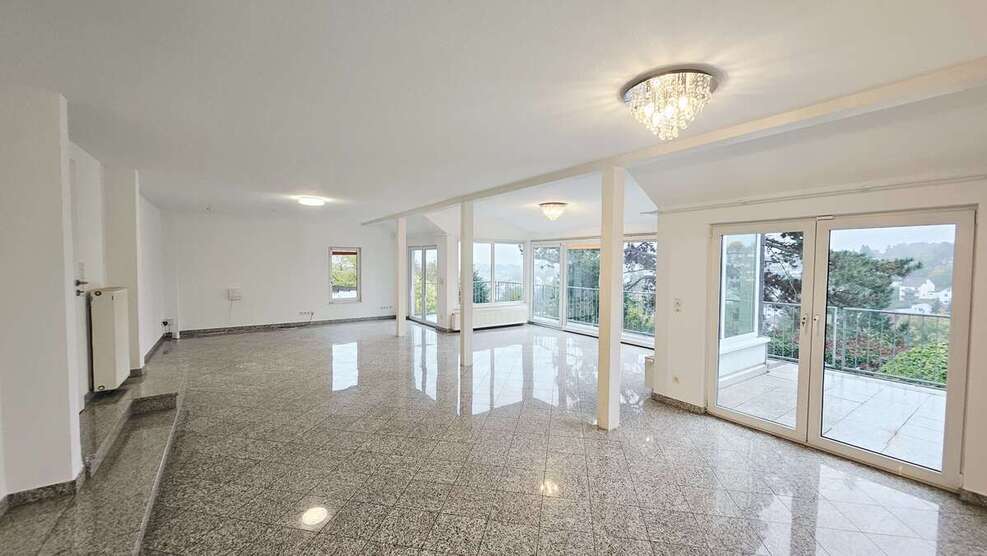 Haus zum Mieten in Bad Soden am Taunus 3.950 € 266 m² 6 zimmer