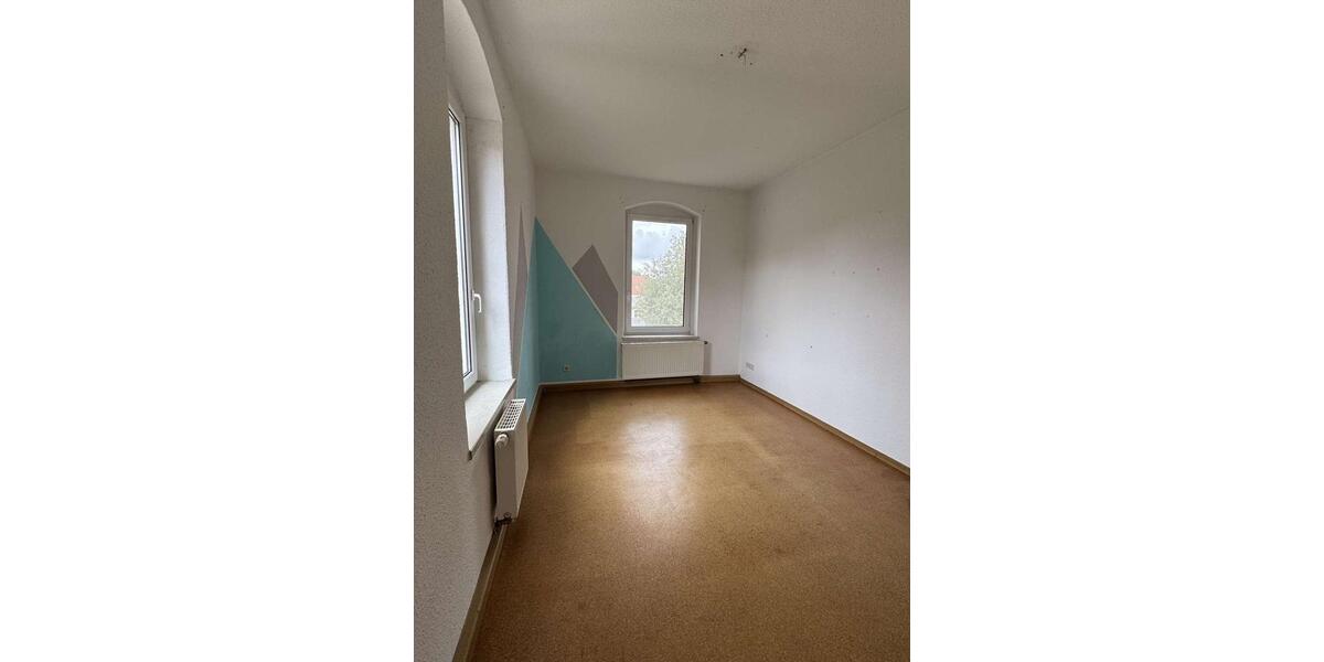Familienfreundliche Etagenwohnung mit 100 m² und Stellplatz in Radeberg 4 zimmer
