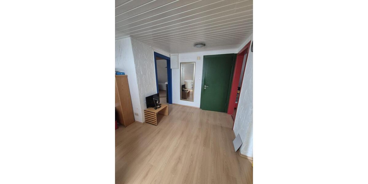 Dachgeschoßwohnung Iserlohn - 1 Zimmer, 40 m&sup2;, 250&euro; | Angebot:25022964