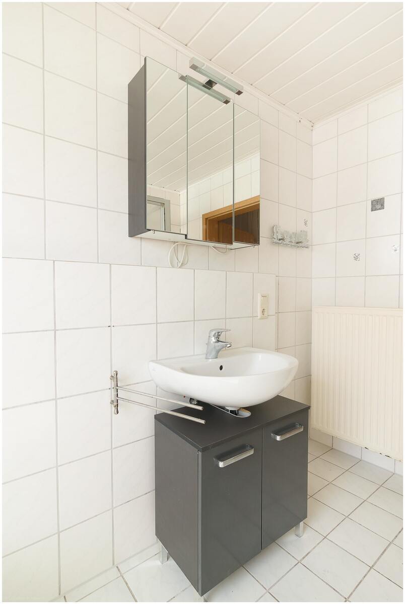 ***geräumige 2 Zimmer Oberwohnung mit EBK in Börger*** mit eigenem Garten, Terrasse, sowie Zufahrt und Carport 2 zimmer