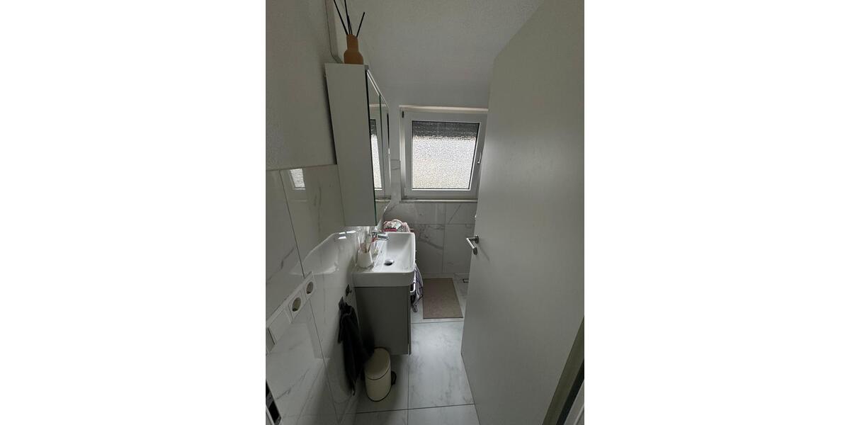 Dachgeschoßwohnung Winterbach - 3.5 Zimmer, 80 m&sup2;, 1.100&euro; | Angebot:24878637