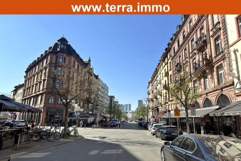 1 Zimmer mit Bad- und Küchenmitbenutzung in sehr zentraler Lage!