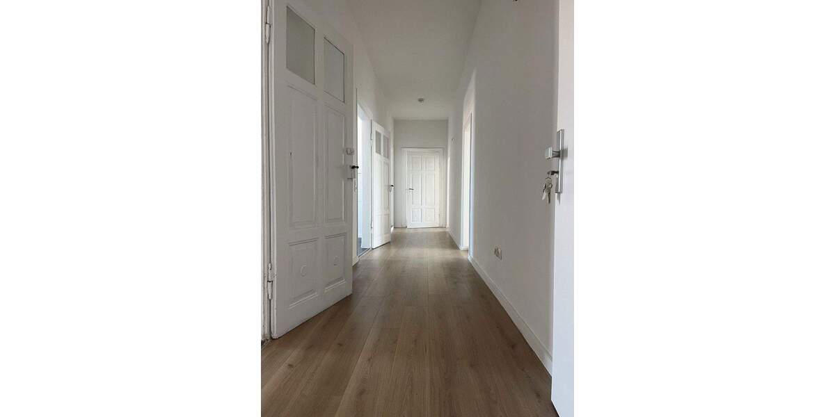Etagenwohnung Naumburg Domstadt - 4 Zimmer, 112 m&sup2;, 750&euro; | Angebot:24973428