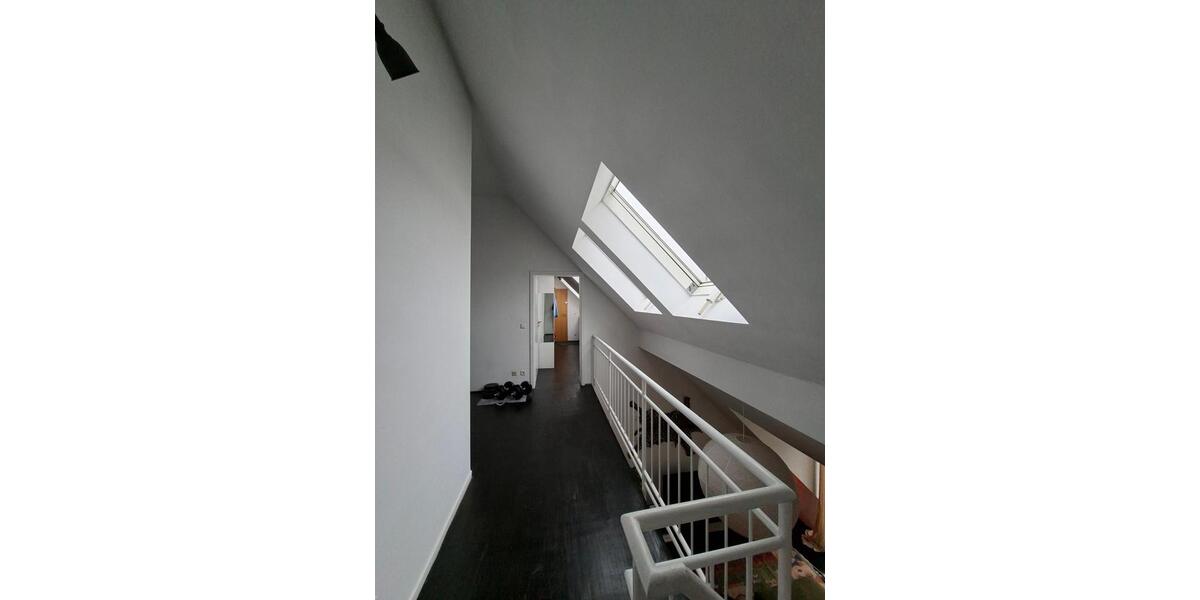 Dachgeschoßwohnung Berlin Mitte - 3.5 Zimmer, 109 m&sup2;, 1.812&euro; | Angebot:25654014
