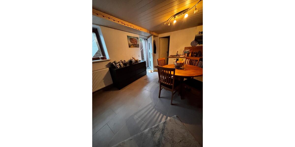 Etagenwohnung Ehringshausen - 2 Zimmer, 60 m&sup2;, 720&euro; | Angebot:24757809