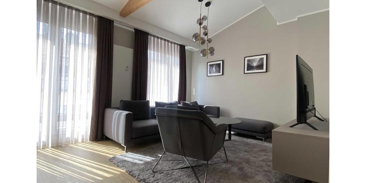 Etagenwohnung Wiesbaden - 4 Zimmer, 111 m&sup2;, 2.090&euro; | Angebot:26698912