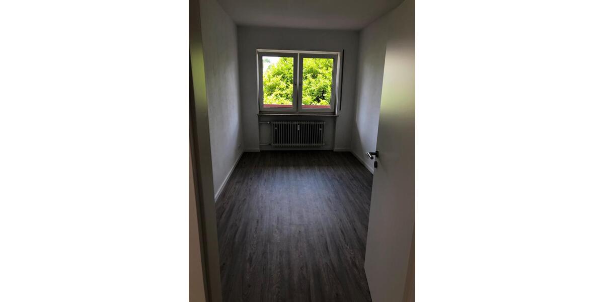 Dachgeschoßwohnung Otterberg - 4 Zimmer, 93 m&sup2;, 930&euro; | Angebot:26267775