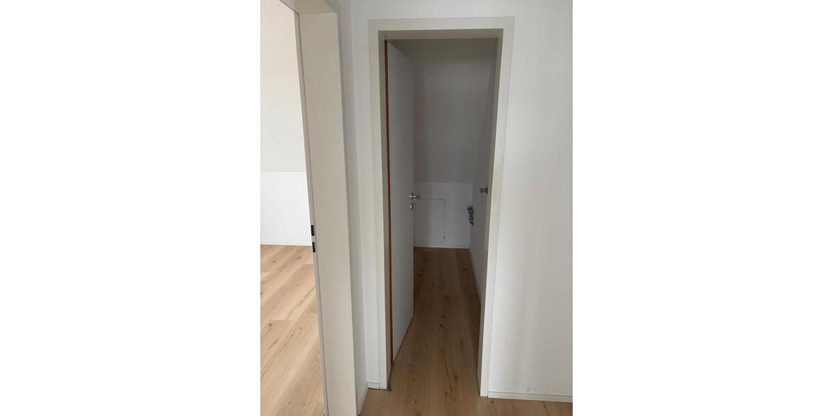 Dachgeschoßwohnung Trossingen - 2 Zimmer, 45 m&sup2;, 800&euro; | Angebot:25960846