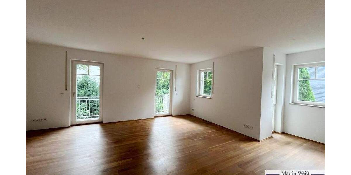 Doppelhaushälfte Berg Maxhöhe - 5 Zimmer, 197 m&sup2;, 3.595&euro; | Angebot:25699587