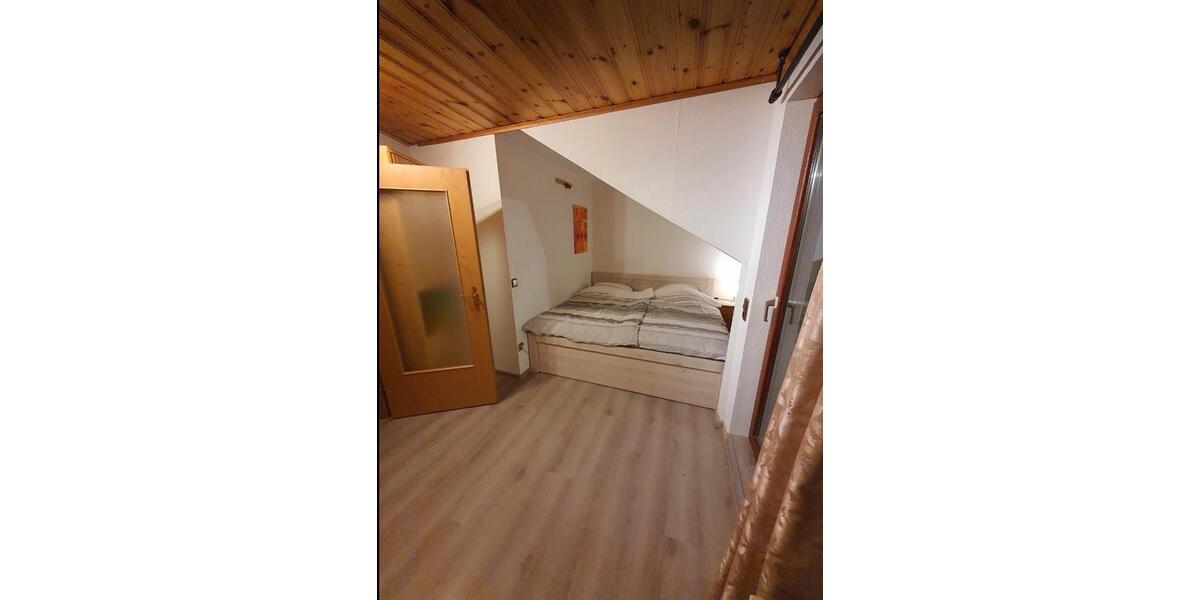Dachgeschoßwohnung Goslar - 3 Zimmer, 110 m&sup2;, 1.050&euro; | Angebot:25991345