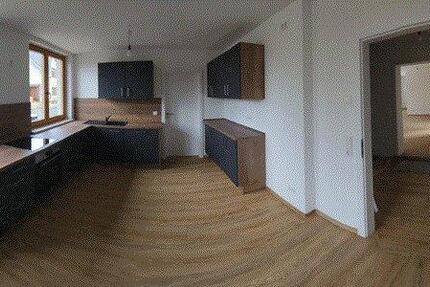 Wohnung Suhl Schmiedefeld am Rennsteig - 5 Zimmer, 182 m&sup2;, 1.100&euro; | Angebot:25975045