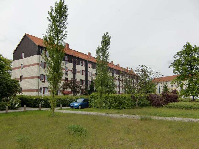 Wohnung zum Mieten in Hoyerswerda 239 € 47.82 m²