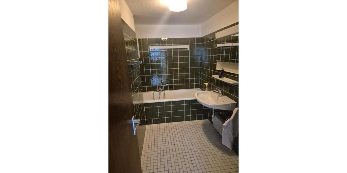 Etagenwohnung Solingen Ohligs - 2 Zimmer, 69 m&sup2;, 600&euro; | Angebot:26648926
