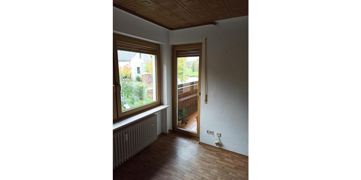 Etagenwohnung Krummennaab - 3 Zimmer, 80 m&sup2;, 400&euro; | Angebot:25207622