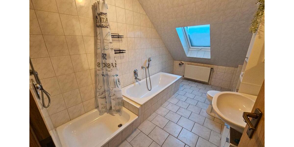 Dachgeschoßwohnung Ilsede Adenstedt - 3 Zimmer, 74 m&sup2;, 850&euro; | Angebot:24755658