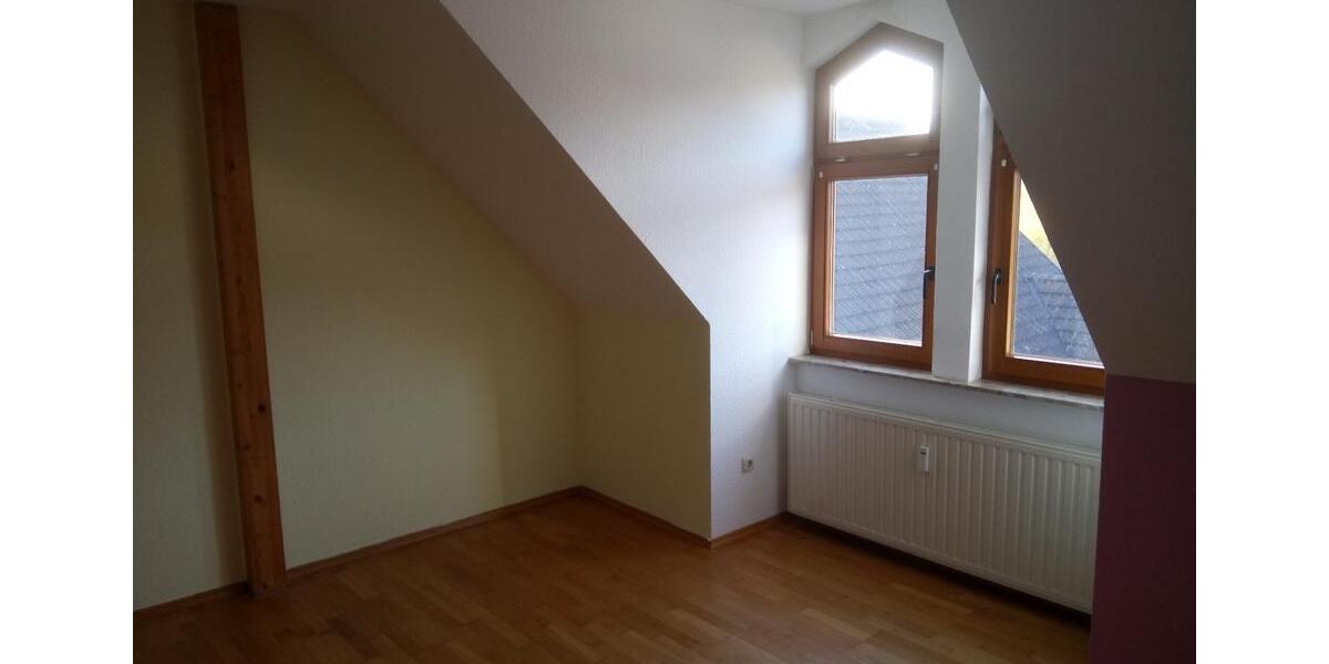 Dachgeschoßwohnung Waldkappel - 5 Zimmer, 83 m&sup2;, 450&euro; | Angebot:24637053