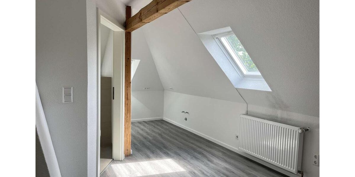 Dachgeschoßwohnung Uetze - 4 Zimmer, 78 m&sup2;, 780&euro; | Angebot:24345589