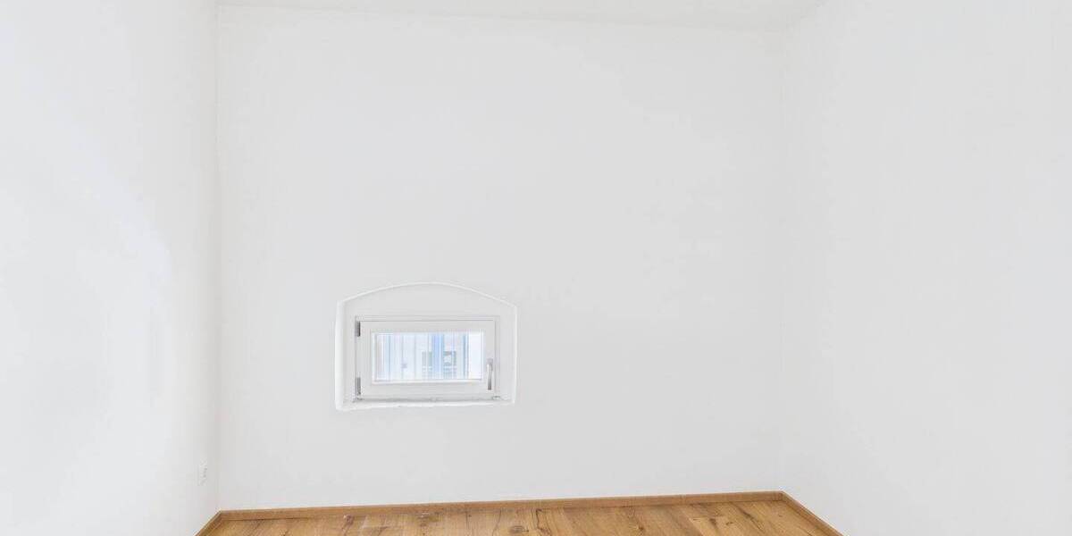 Etagenwohnung Amberg - 3 Zimmer, 110 m&sup2;, 1.640&euro; | Angebot:26242980