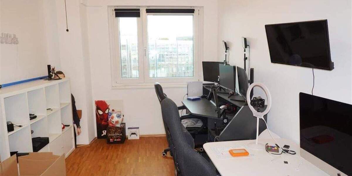 Besondere Immobilie - 3 Zimmer mit Sonnenterrasse, Balkon, Fernblick, EBK, Fußbodenheizung, 2 Bäder 3 zimmer